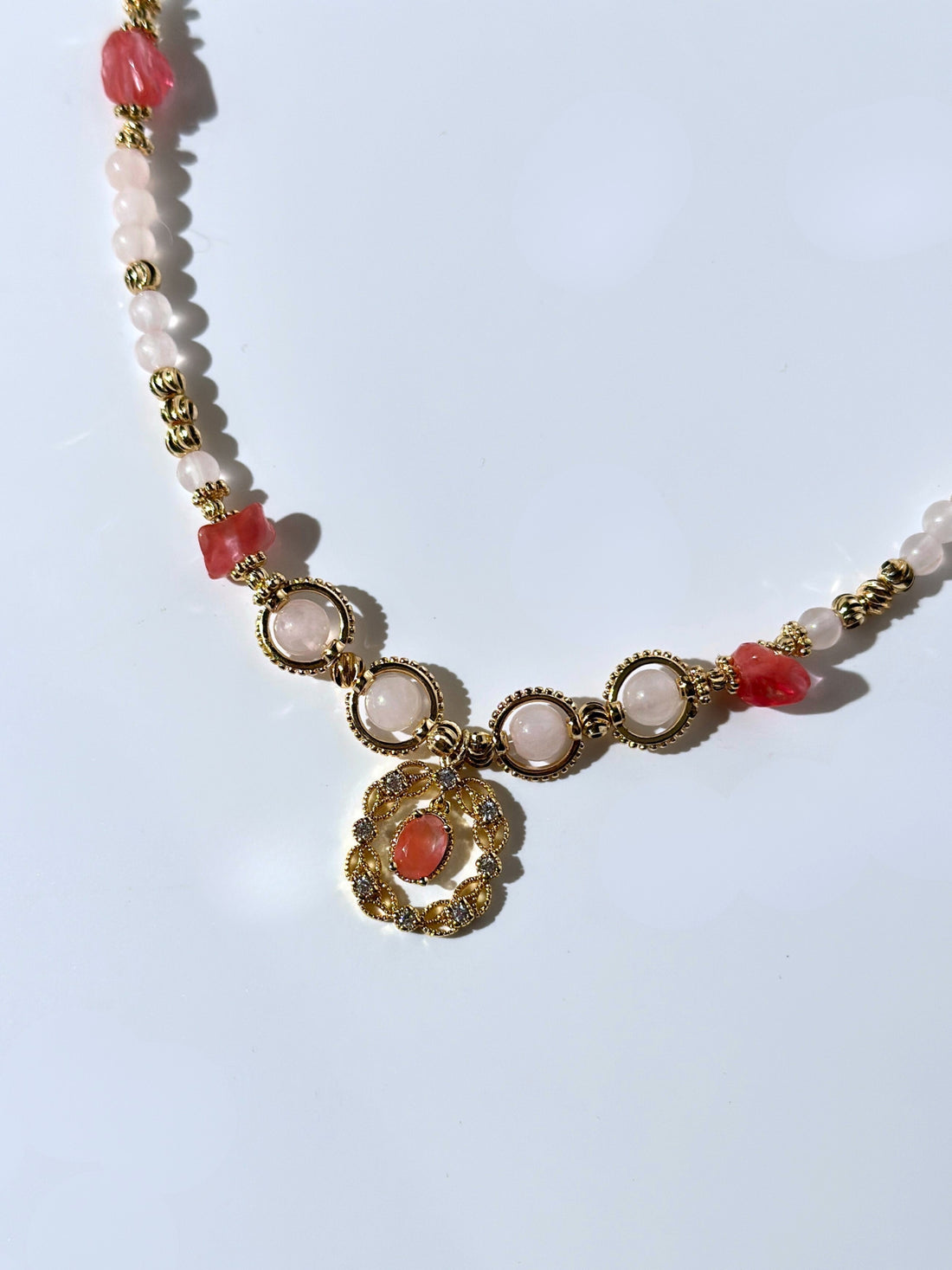 Rose Vintage Çilek Kuvars Kolye