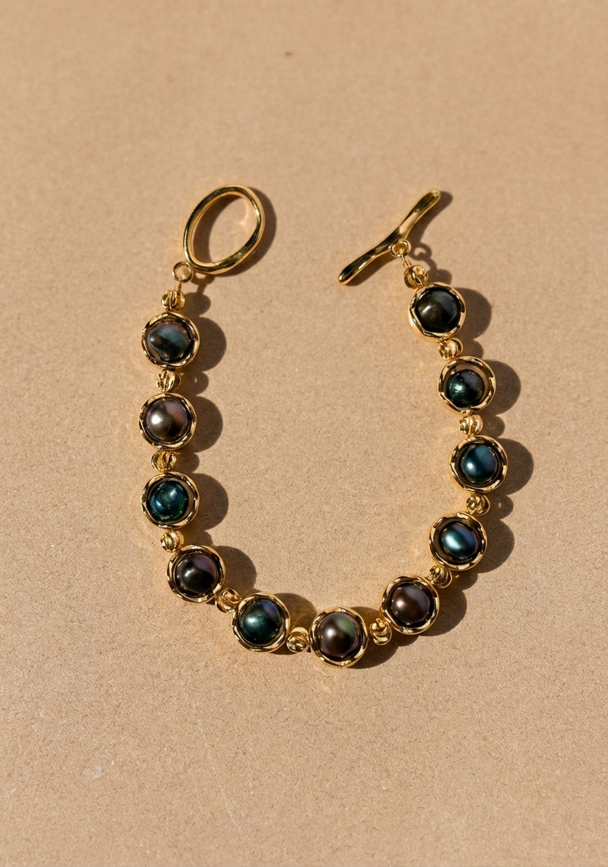 Dolores Altın Detaylı Siyah İnci Bileklik