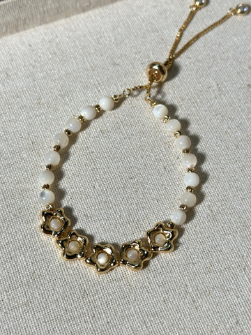 Belle Altın Çiçek Detay Aytaşı Bileklik