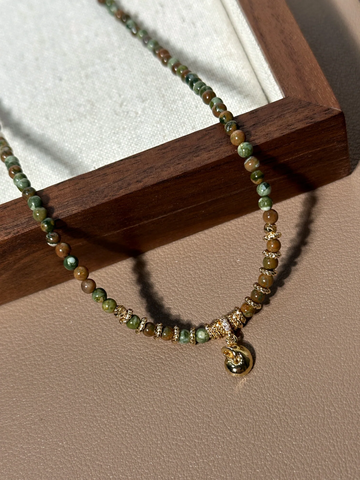 Livia Deniz Kabuğu Minimal Jasper Kolye