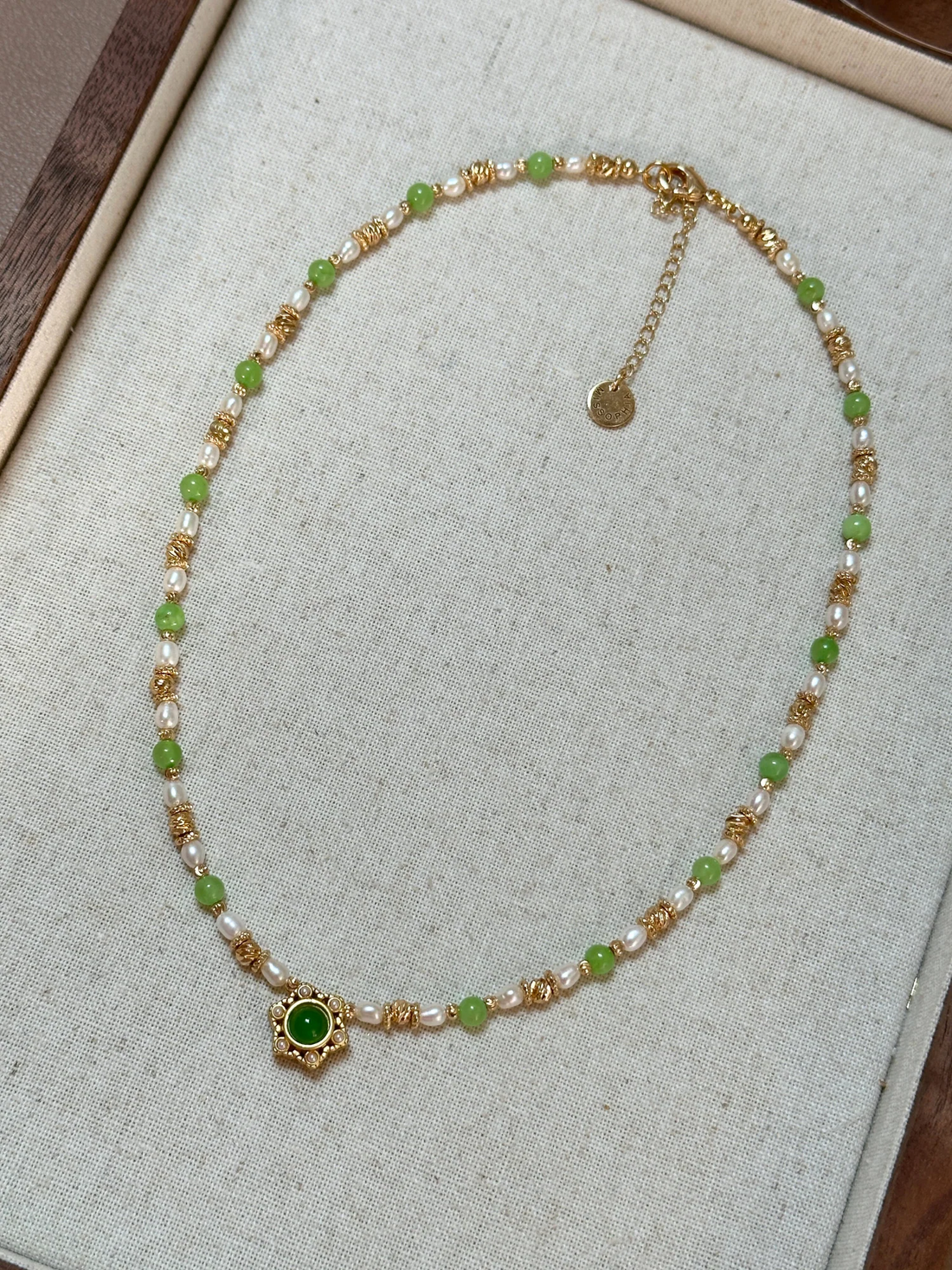 Jasmine Vintage Çiçek Uçlu İnci Kolye