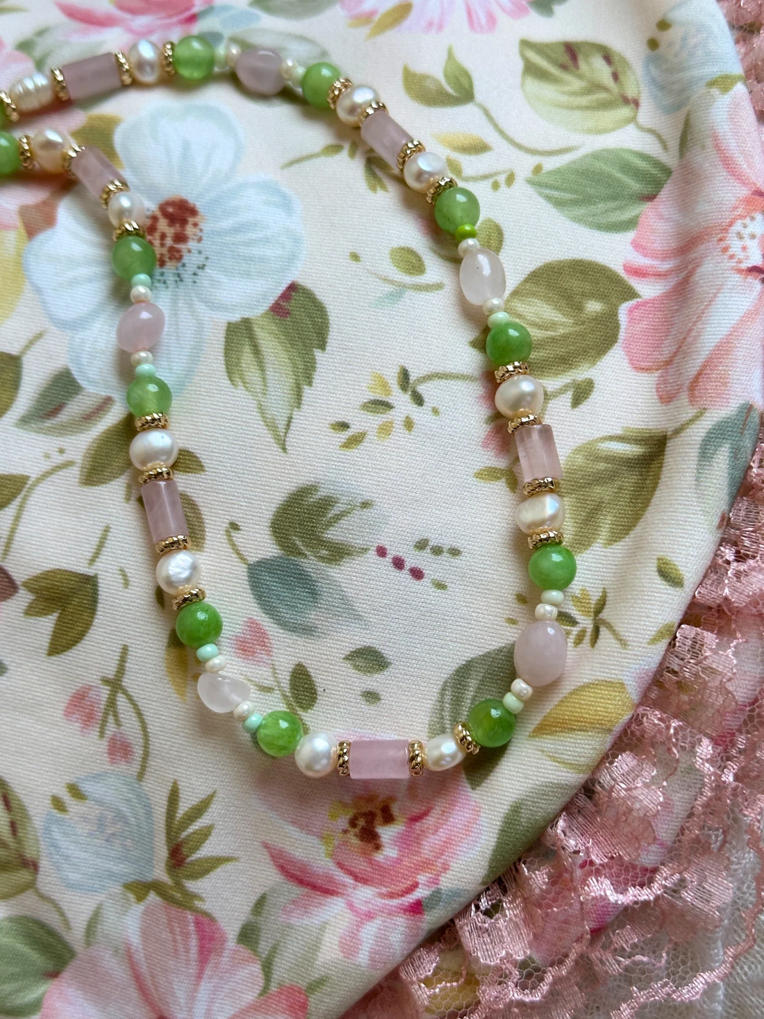 Leila Pembe Kuartz & Kalsedon Kolye